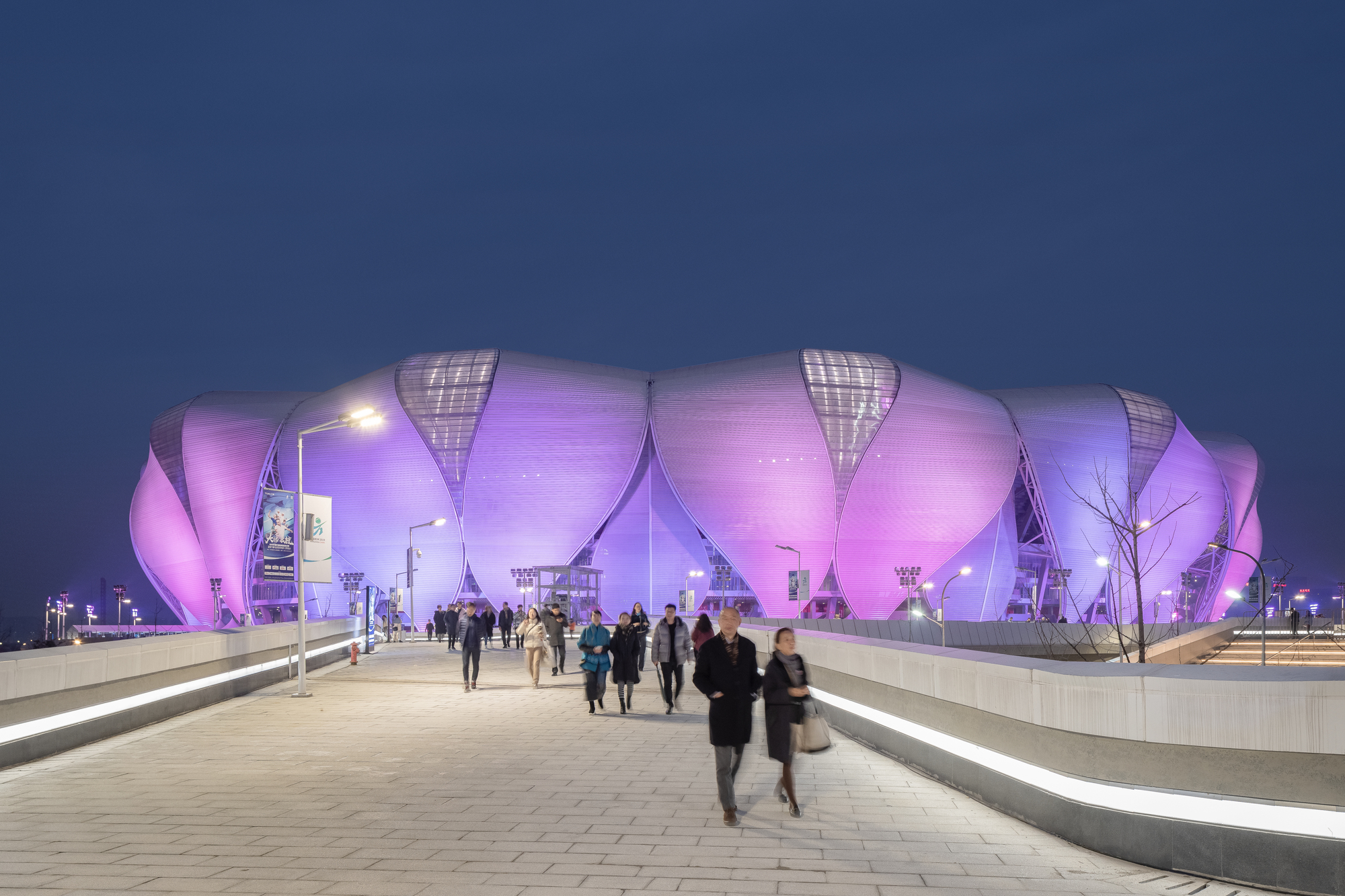 Hangzhou Olympic Sports Center / NBBJ-27