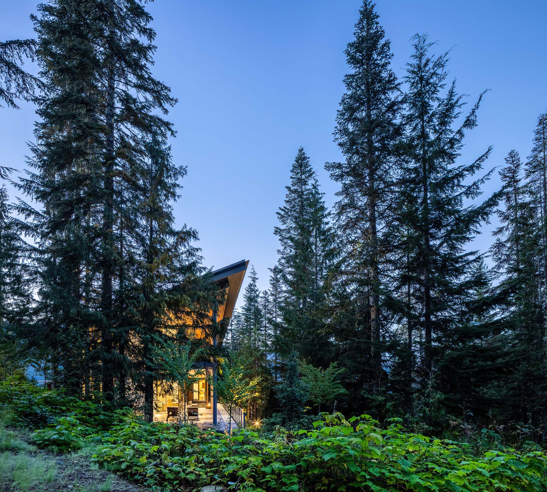 Trail’s Edge 宫殿式豪华滑雪小屋住宅丨加拿大丨Openspace Architecture-37