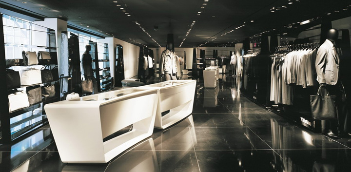 Doriana和纽约的Massimiliano福克萨斯，阿玛尼店-0