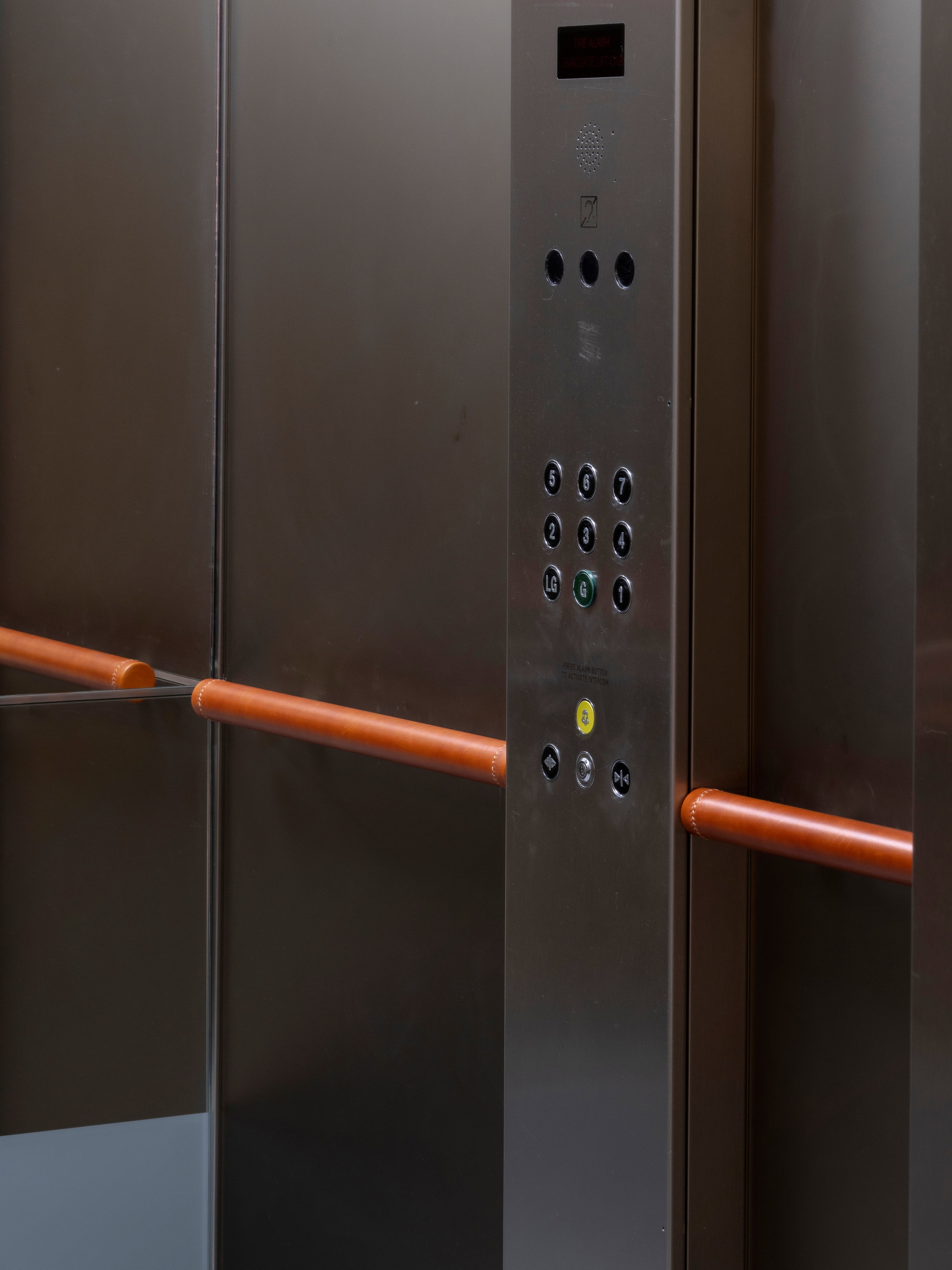 伦敦金融城 Park House 翻新 打造独特 coffered 天花板-28