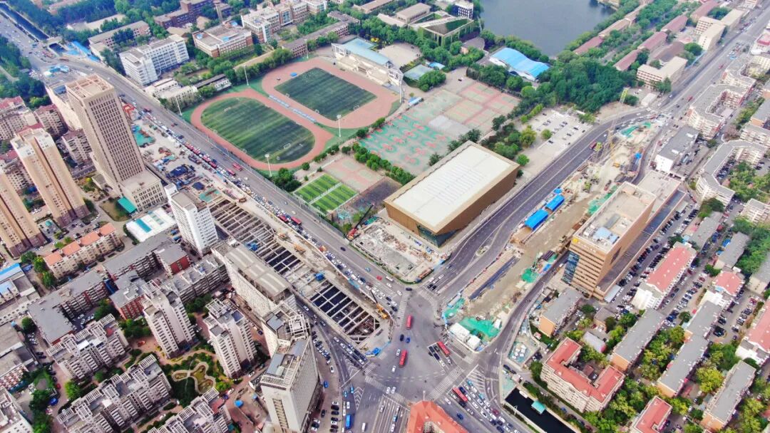 【一线写真】他们在天津“最繁忙十字路口”，完成一场与时间赛跑的“心脏手术”-27