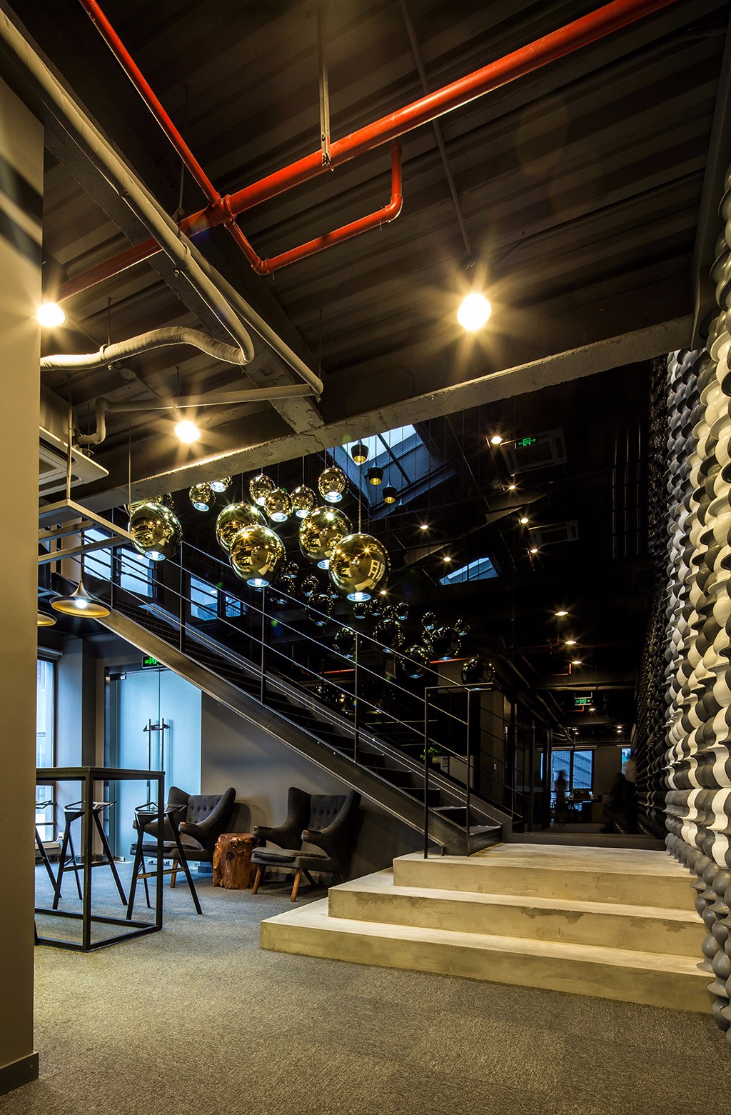 上海文明广告办公室  x collective-6