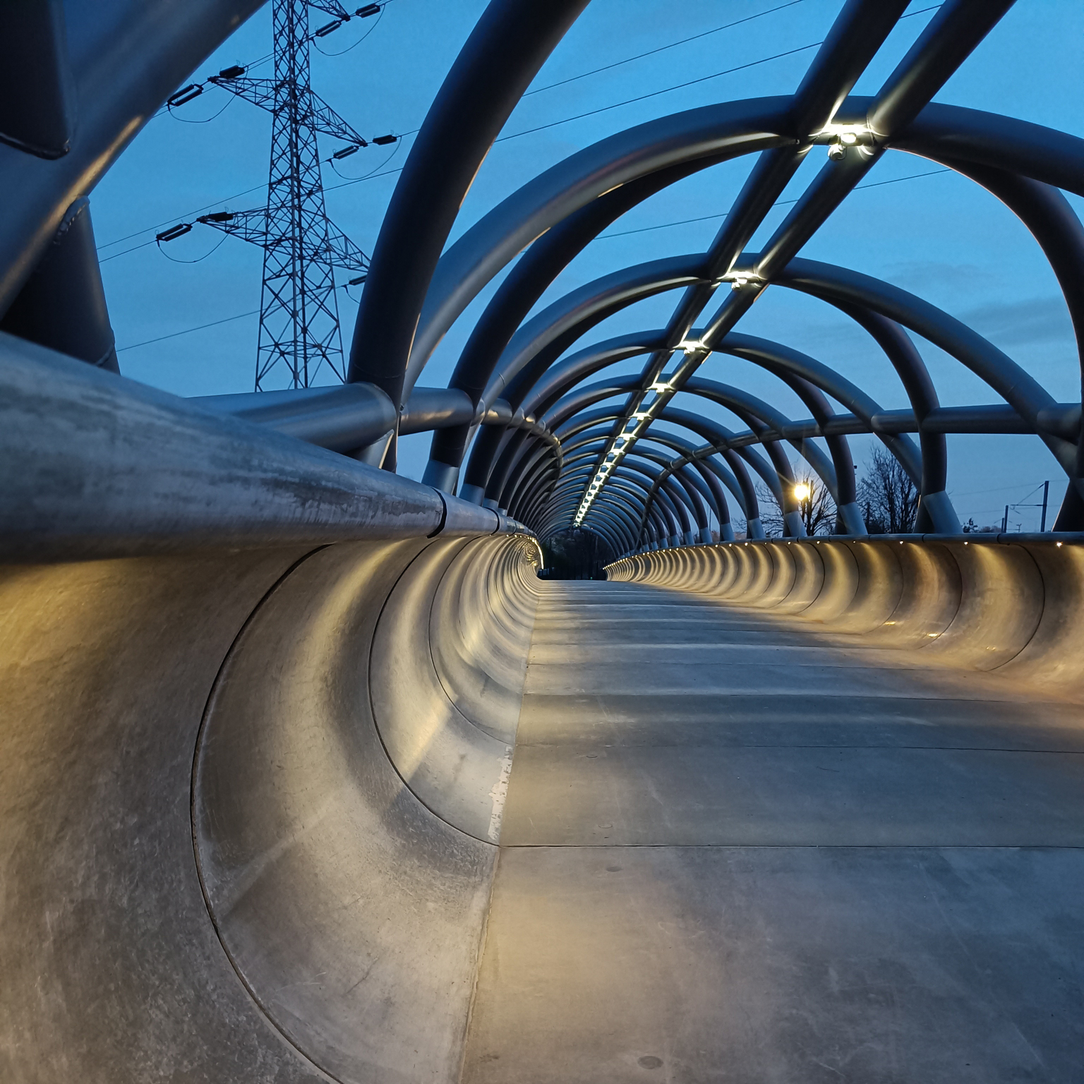 Louvresses overpass — Ateliers 2/3/4/-44