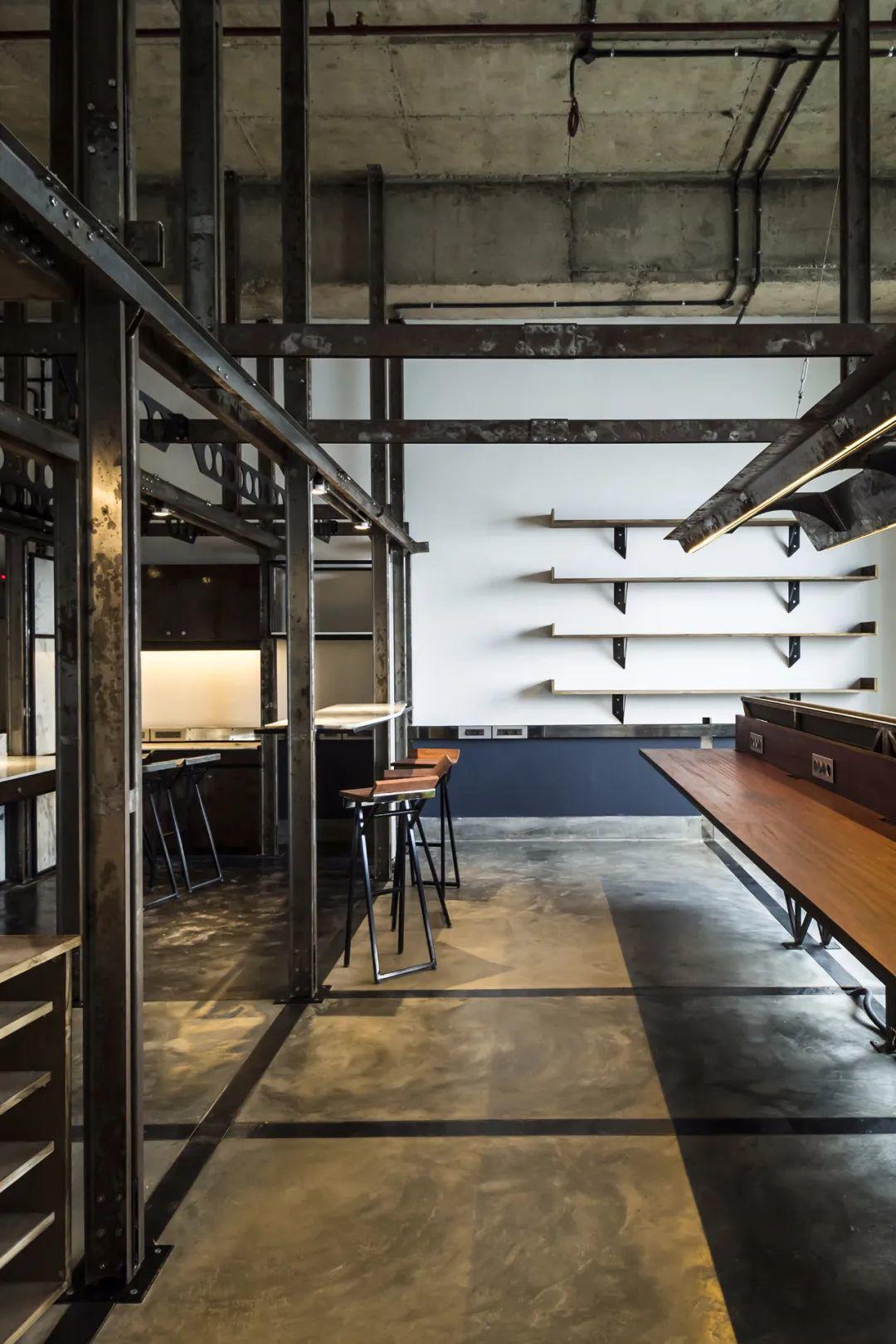 框架系统构建空间层次:建筑办公室丨印度丨Studio Juggernaut-20