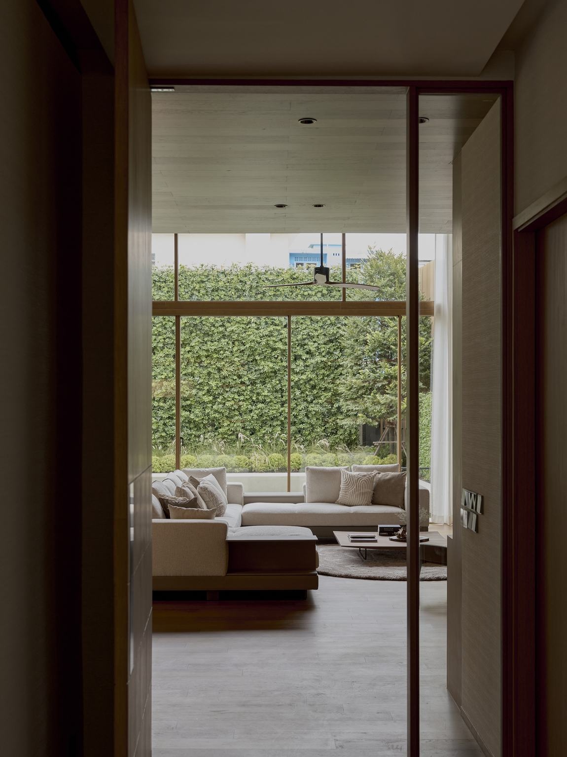 Khun Atiruj Residence:都市的隐居之所 | PAON Architects-13