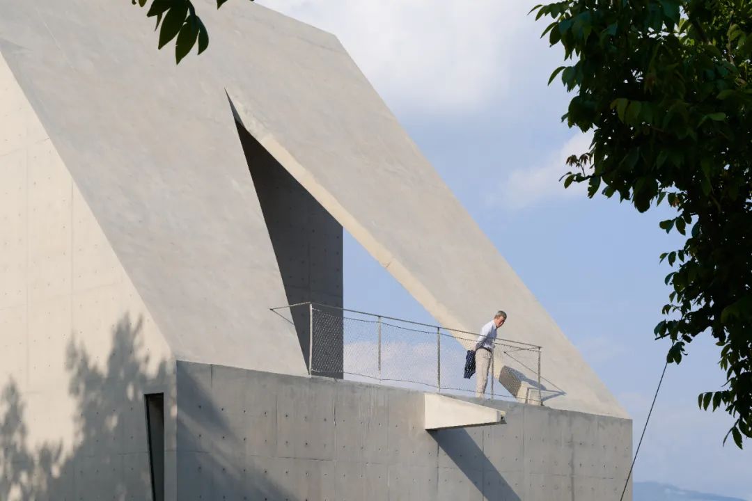 链接人与天地的媒介：怒江大峡谷先锋书店-116