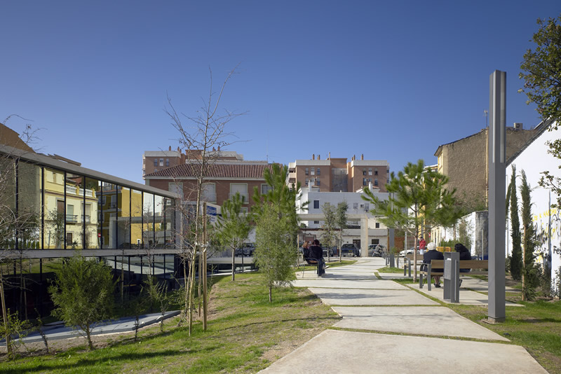 曼努埃尔·阿尔托拉吉雷图书馆-8