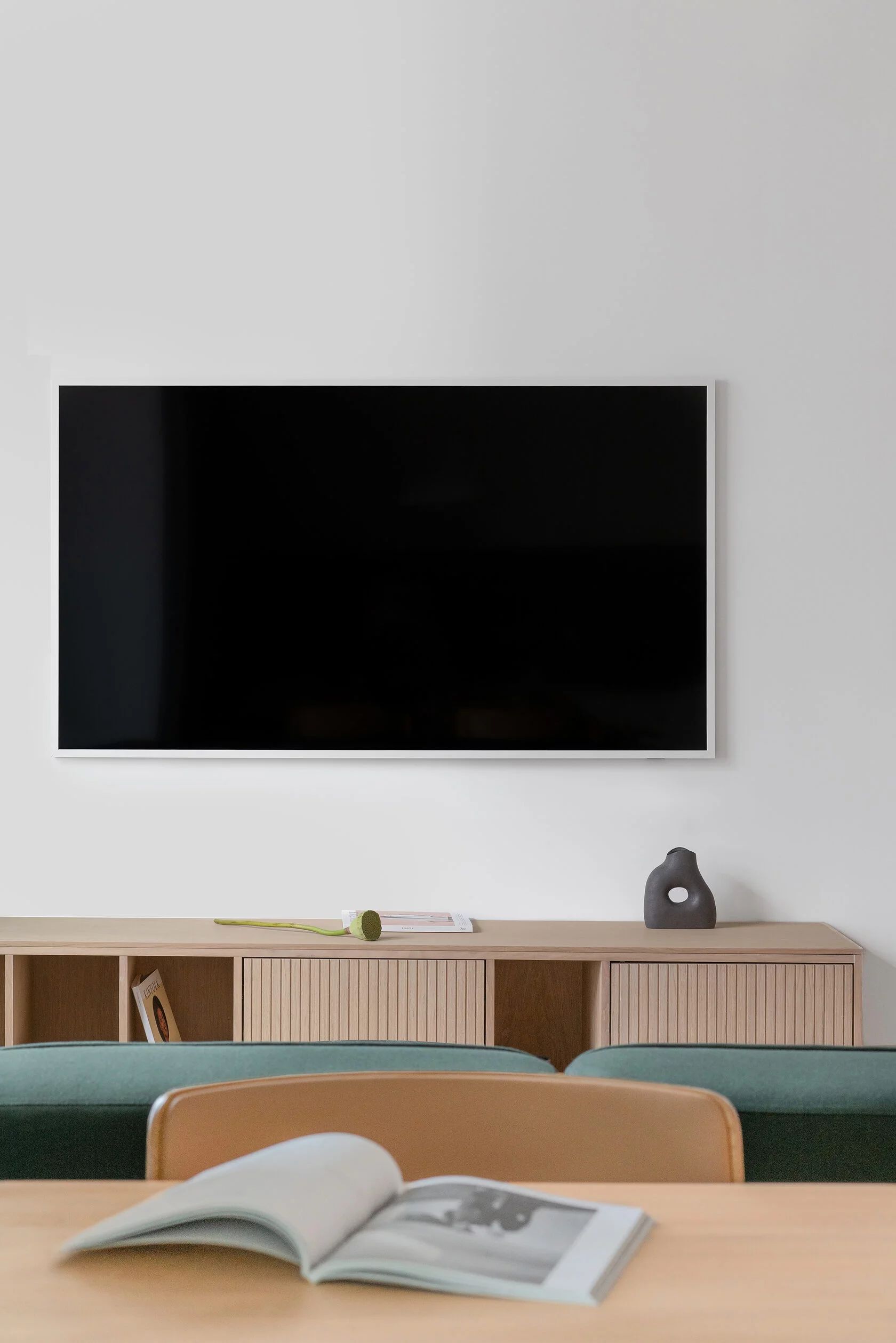 66㎡一居室,用一抹绿点亮整个空间丨俄罗斯莫斯科丨BUREAUSLOVO-12