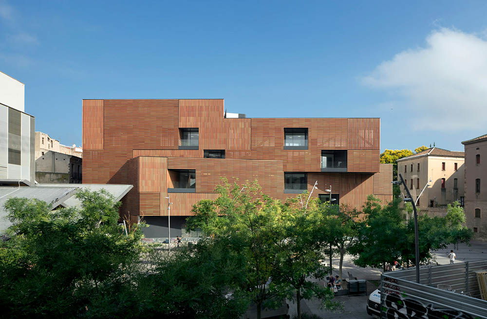 Escuela Massana, Centro de Arte y Diseño - Estudio Carme Pinós-1