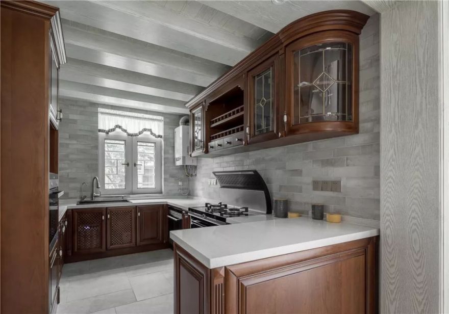 灰色调演绎出的高级感美宅-23