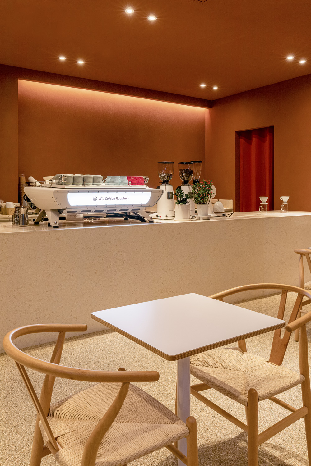 红色顿悟 | 22 平米极简咖啡厅设计-15