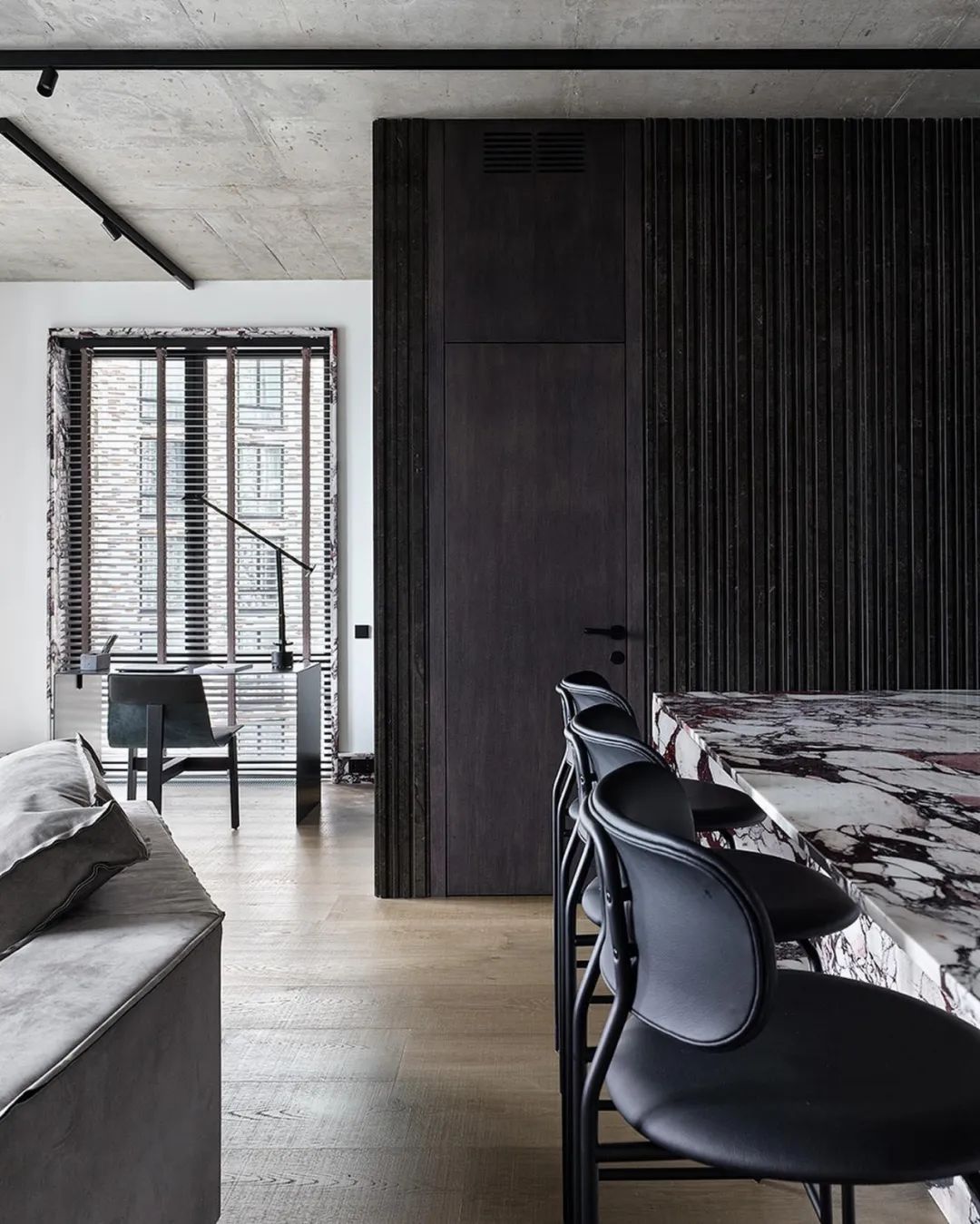 ARIANA AHMAD  极简主义，艺术之家-13