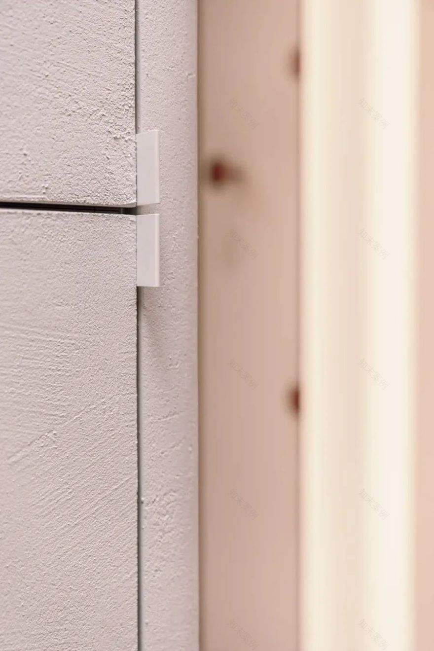 比利时 Tiffany 女装店设计丨WeWantMore & Han nelore Veelaert-8