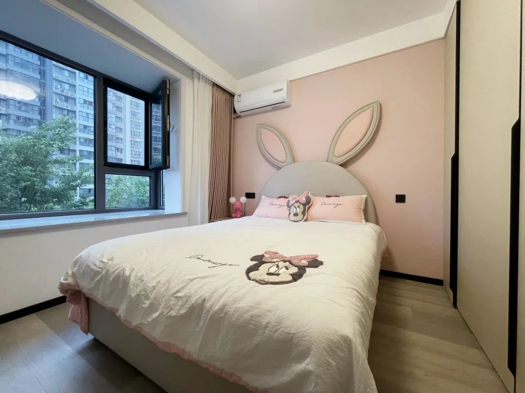 现代简约三室两厅设计-20