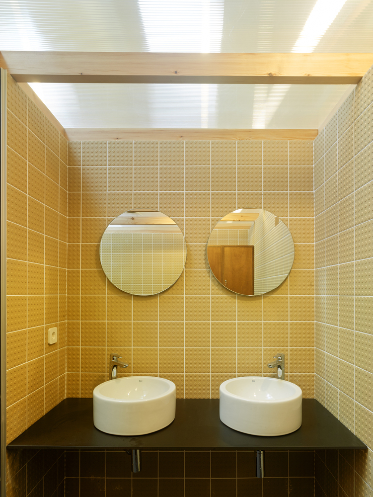 废墟中的水疗中心 · 圣克鲁迪奥酒店改建-43