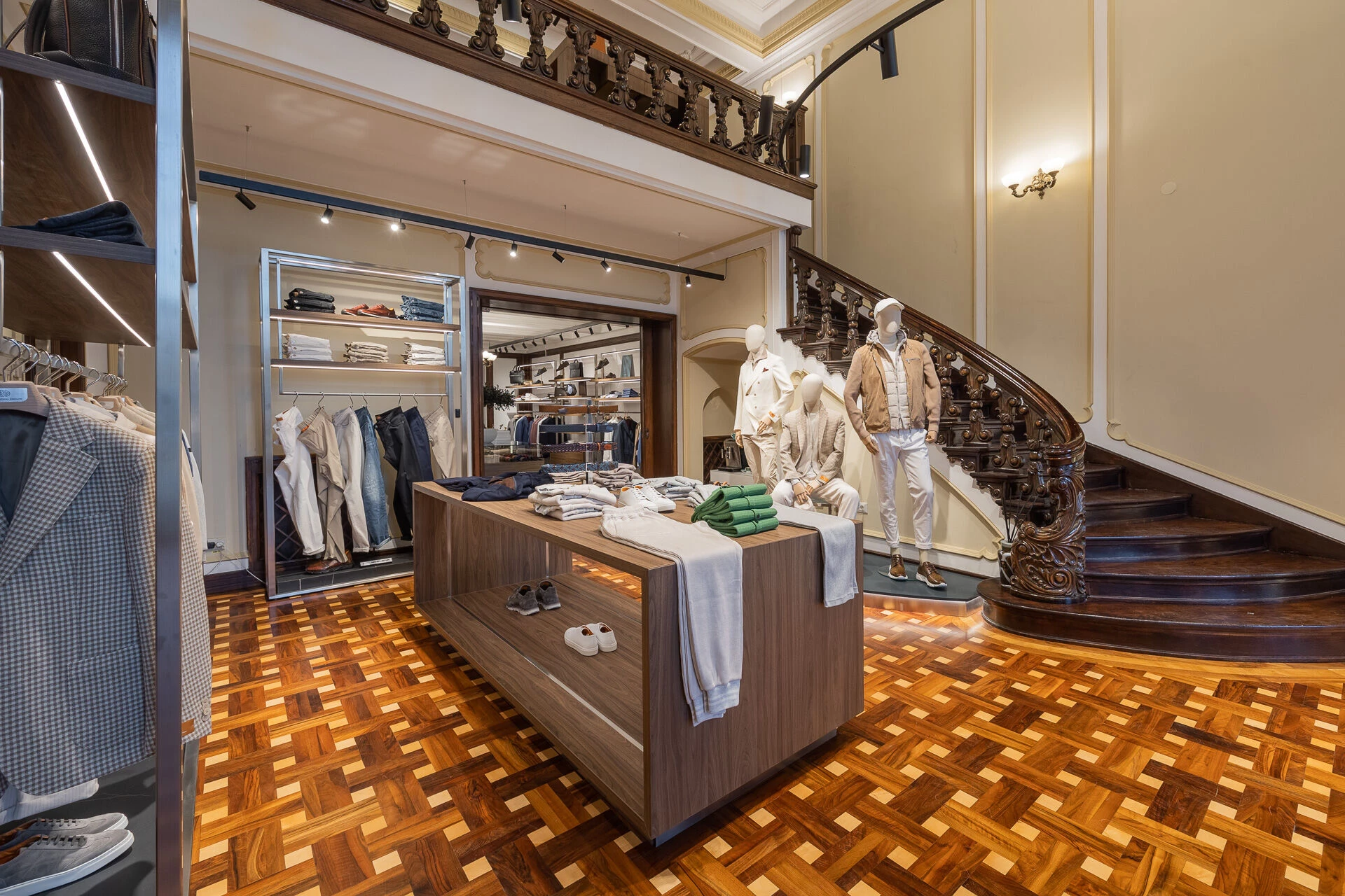 FLORENTINO DELURE 布加勒斯特展厅丨罗马尼亚布加勒斯特丨AB+Partners-28