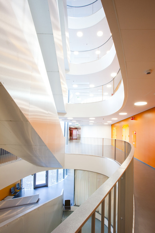 芬兰坦佩雷 Tipotie 健康中心——雕塑般的医疗空间设计-28