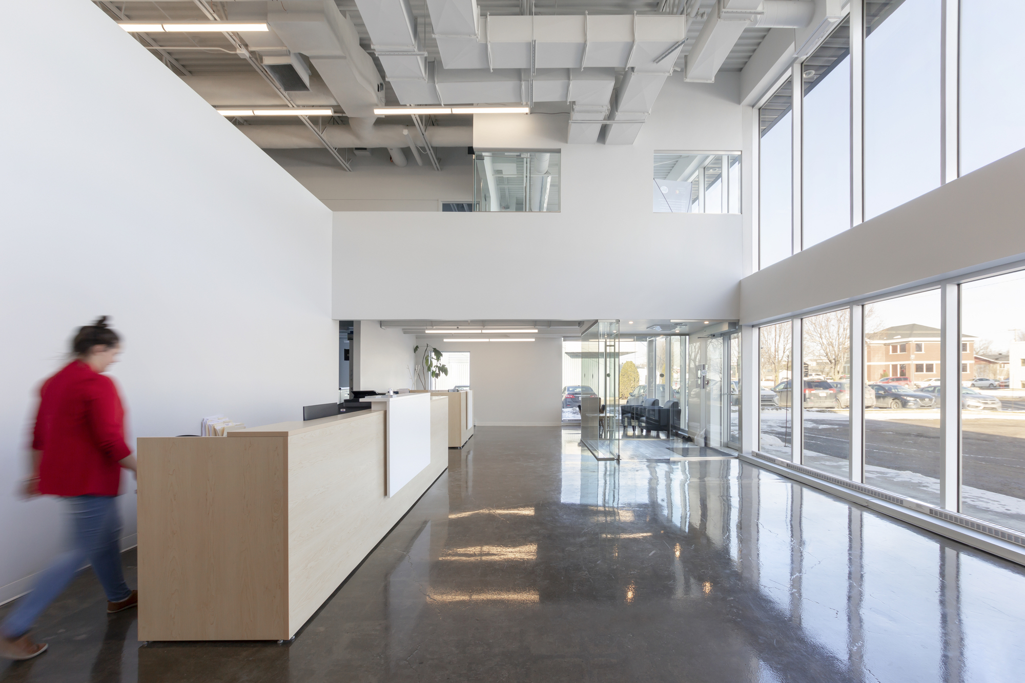 Les Éditions Passe-Temps Offices / Quinzhee Architecture-37