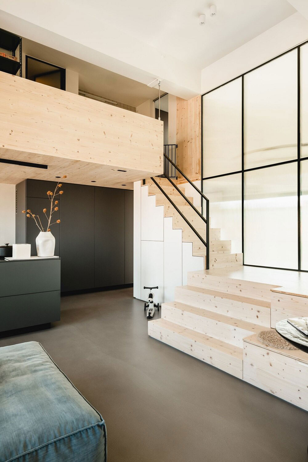 "阿姆斯特丹前学校改造的木质阁楼美居"-7