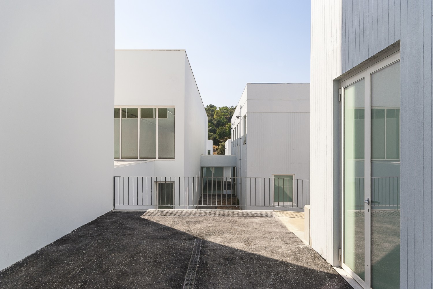 Lima de Freitas School Renovation  Ricardo Carvalho + Joana Vilhena Arquitectos-36