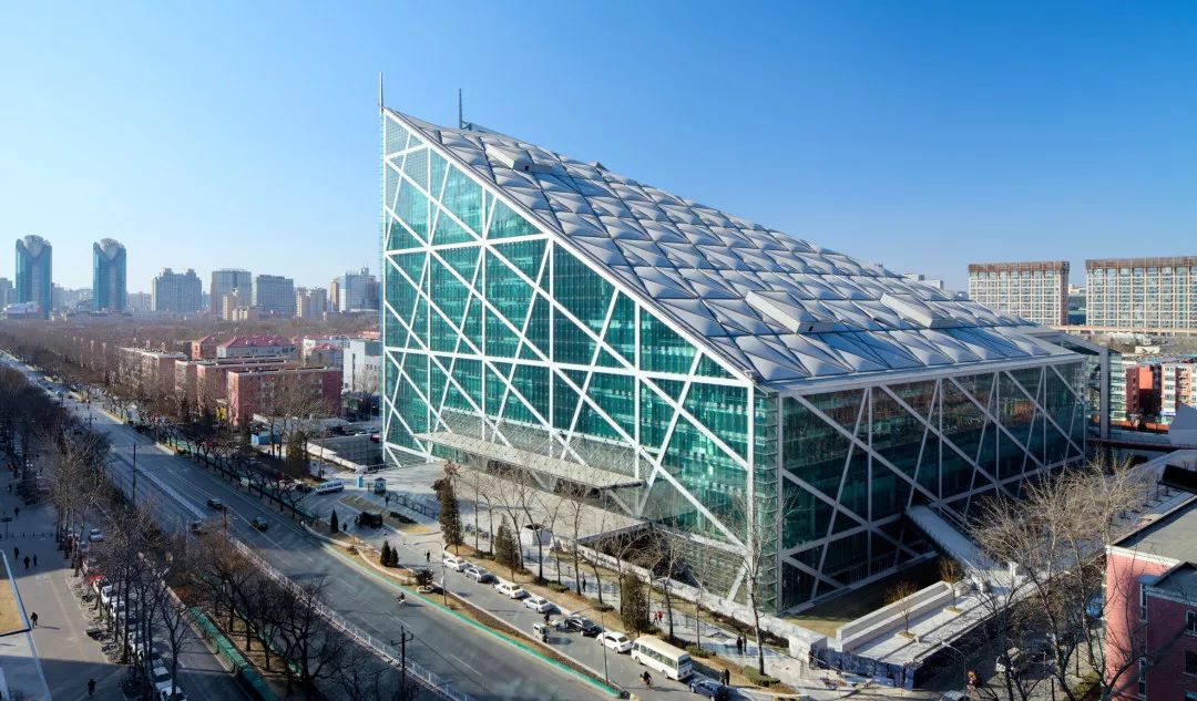 女工程师以专业技能推动建筑环境改变未来-63