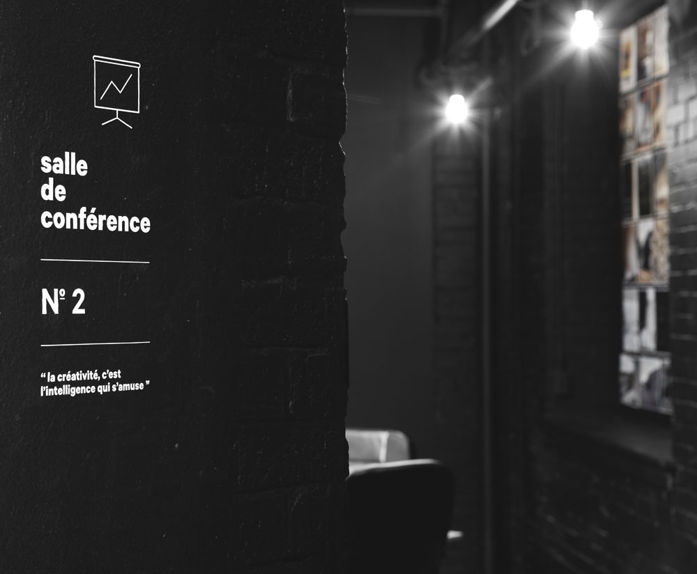 魁北克城 Patriarche 办公室 - 旧工厂中的现代创意空间-23