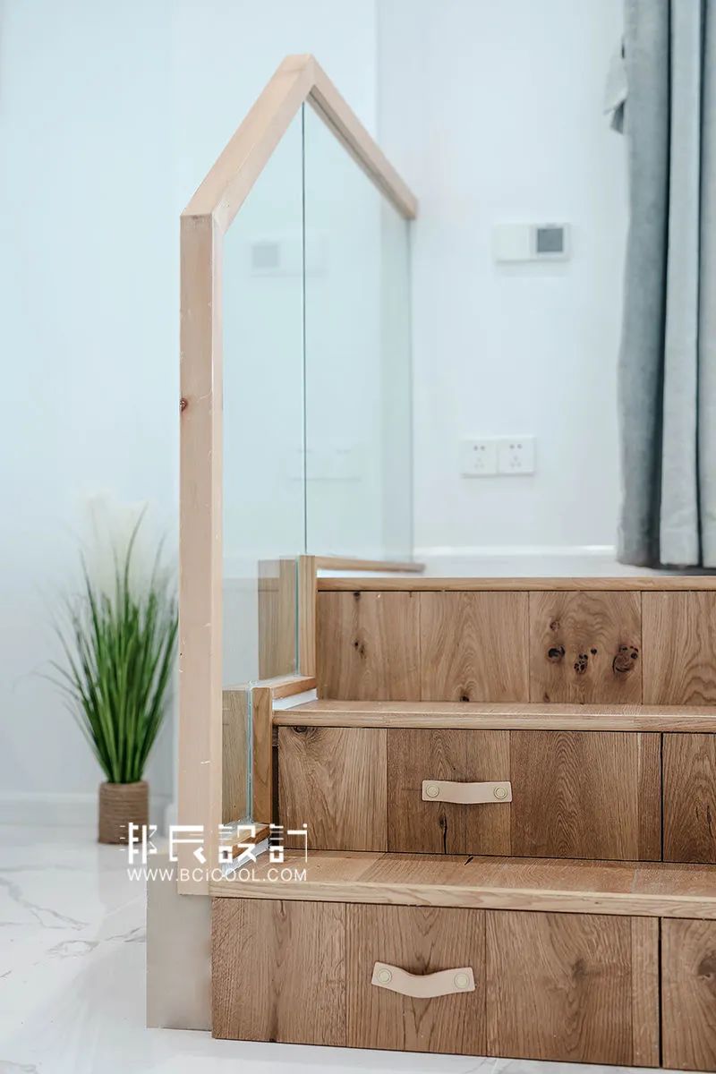 爆改二十年错层老房，暗双层变阳光三层，空间看起来大一倍-45