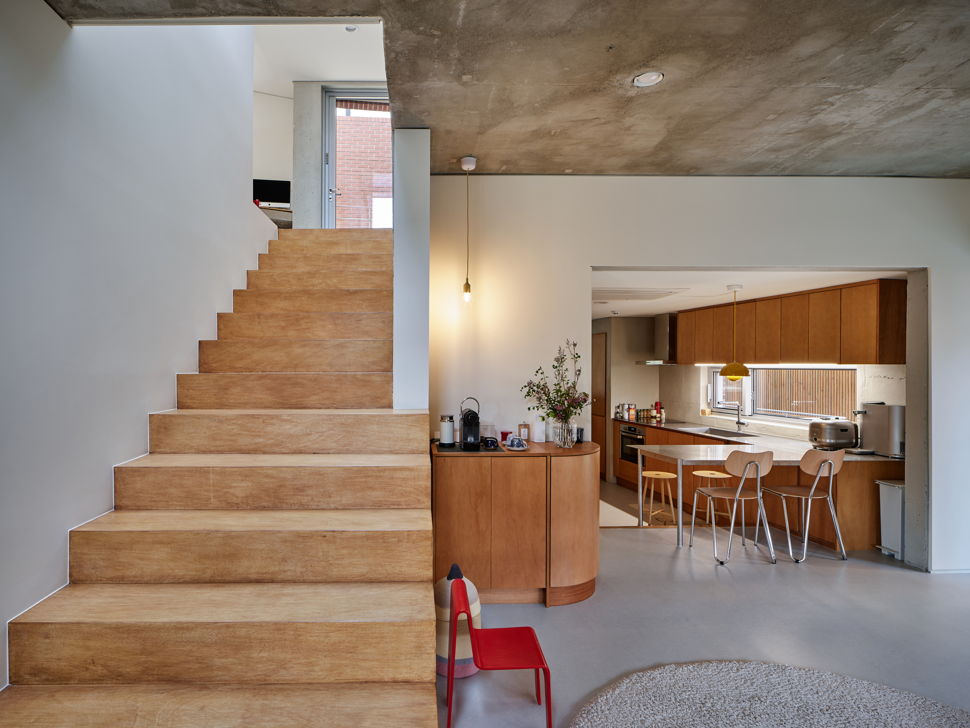 Alley in the House / FHHH FRIENDS-11