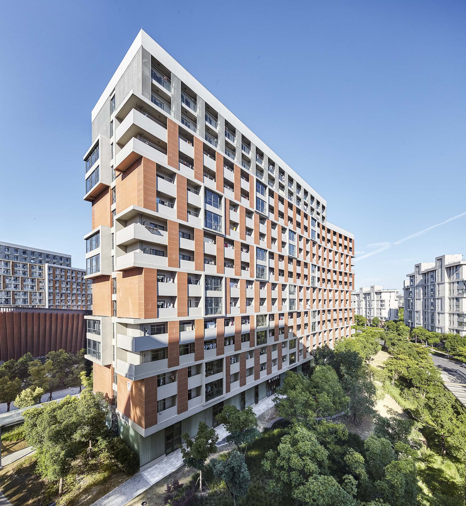 Living Area for Teachers and Students of USST / TJAD-32