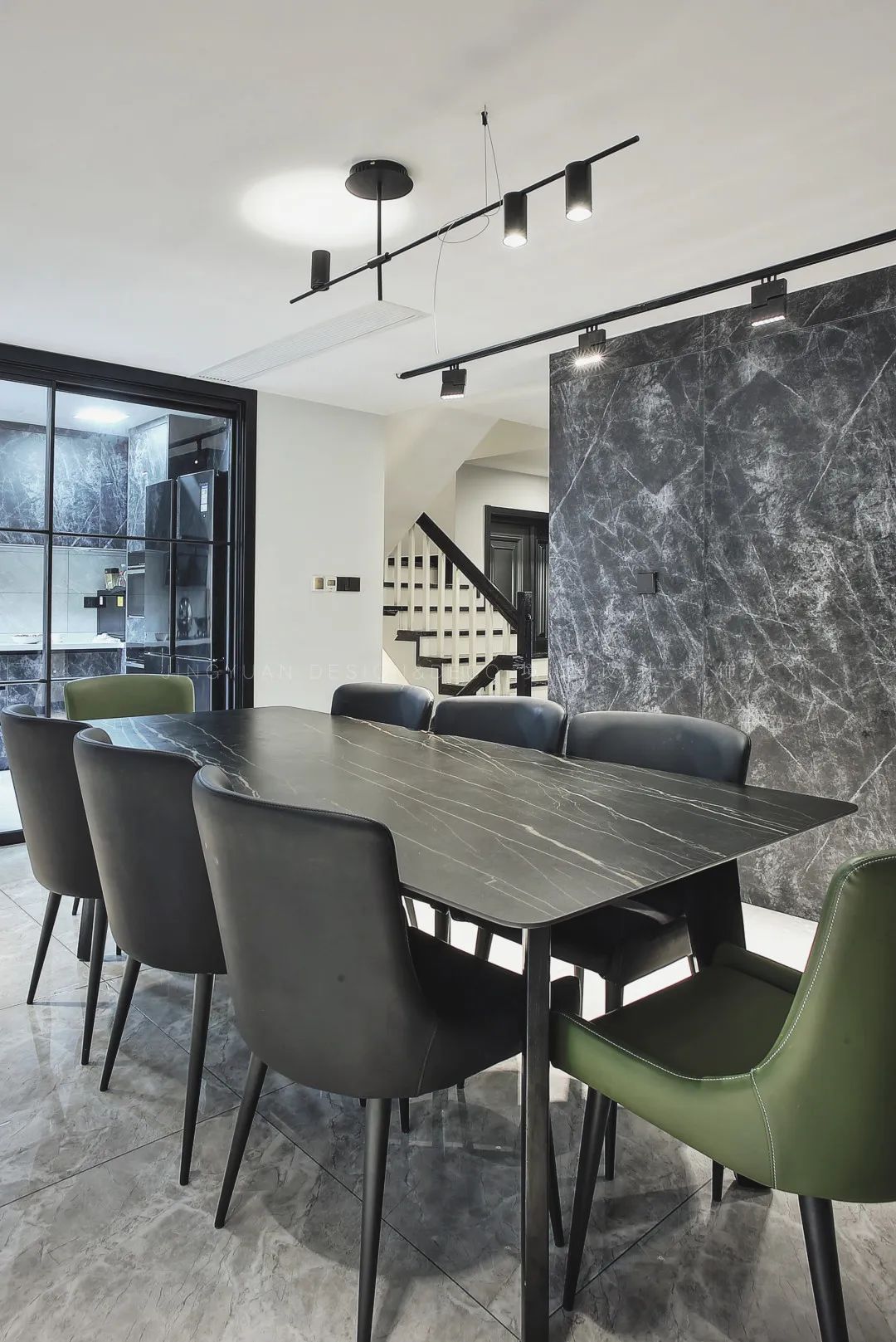 200㎡现代简约黑白灰,无主灯设计演绎个性空间高质感-56