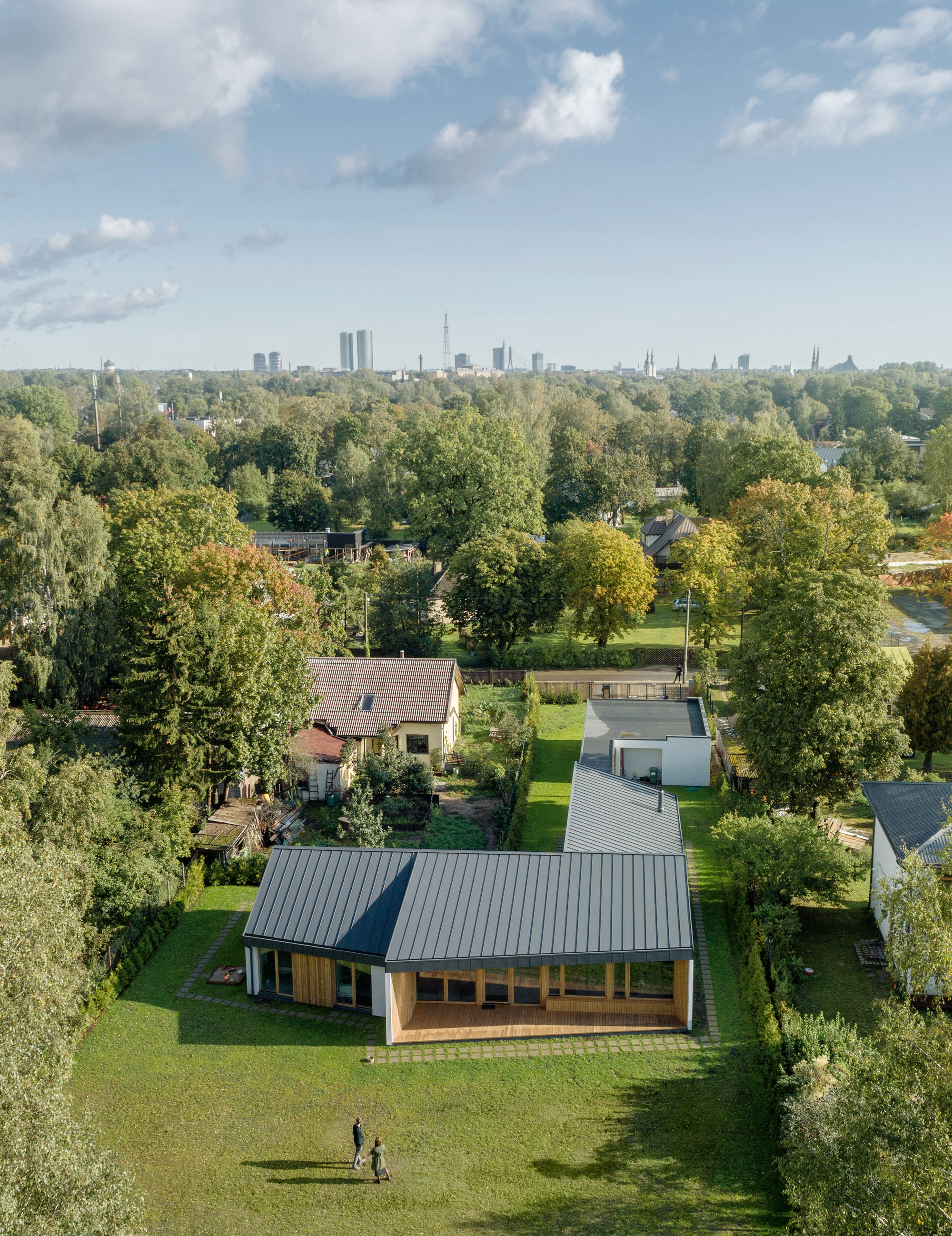 House With Four Roofs / GAISS-28