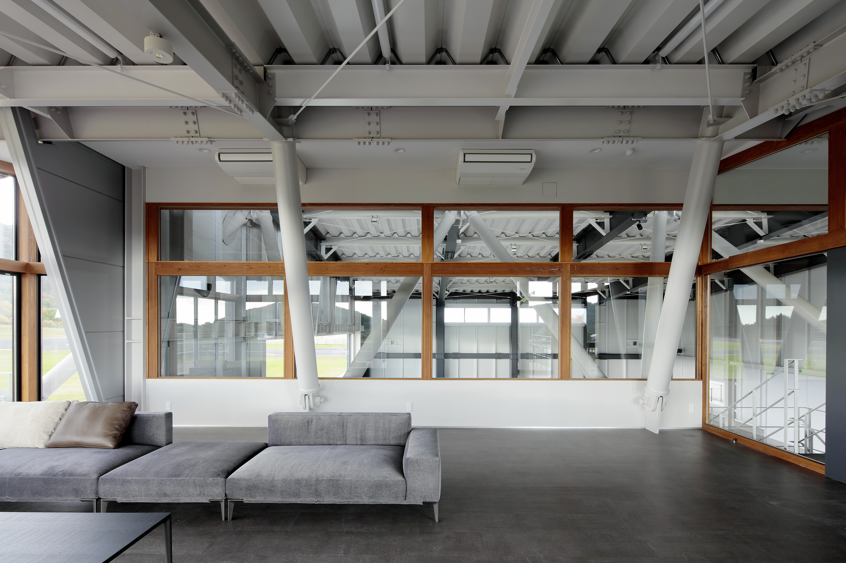 Hanger 1 航空機展示場丨日本福岛丨FEDL (Far East Design Lab.)-45