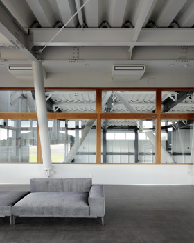 Hanger 1 航空機展示場丨日本福岛丨FEDL (Far East Design Lab.)