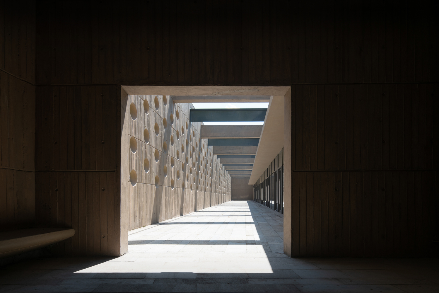 重庆云阳江滩游客中心-26