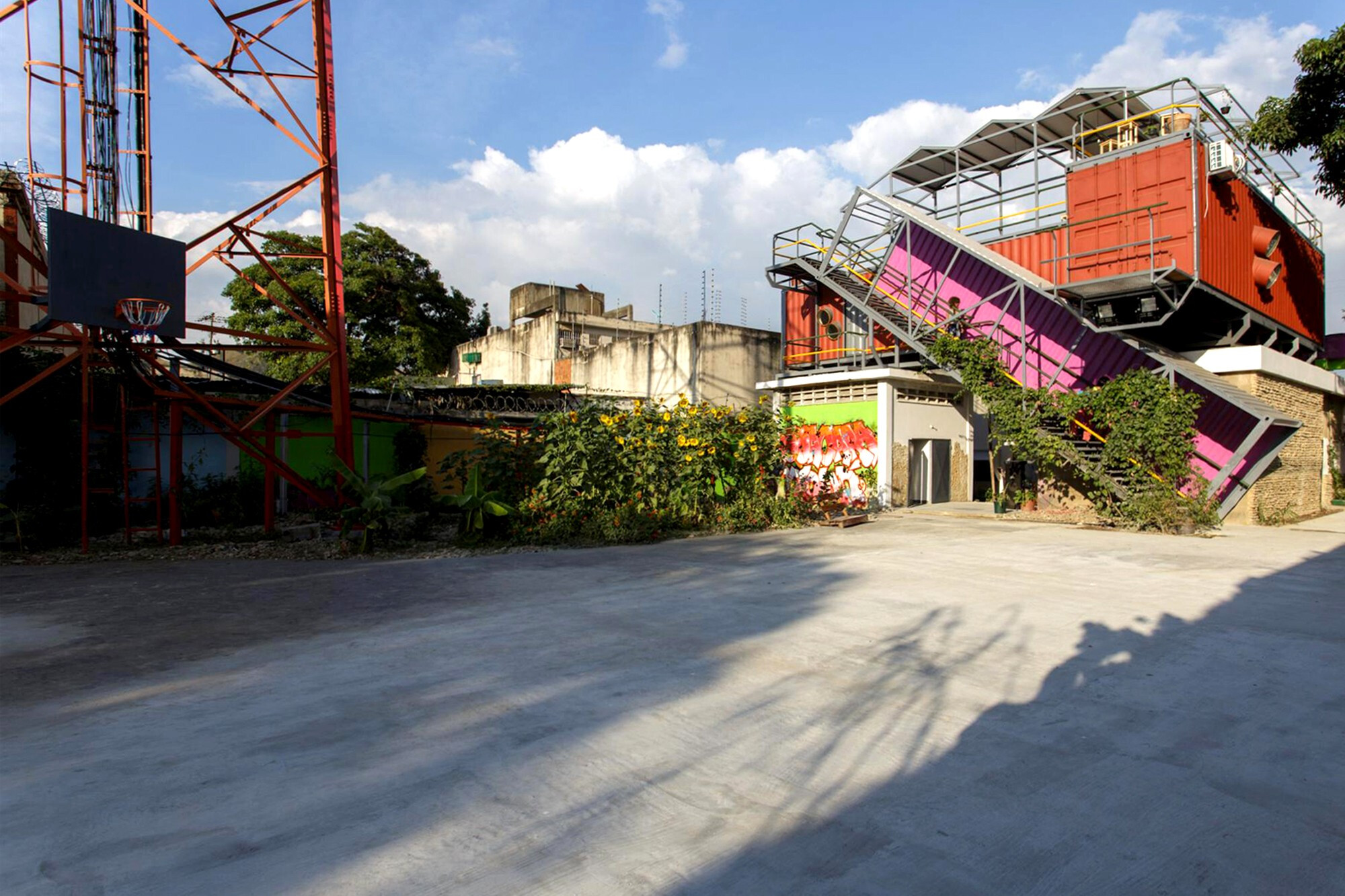 颠覆废墟的创意重生 · Venezuelan 文化生产区-13