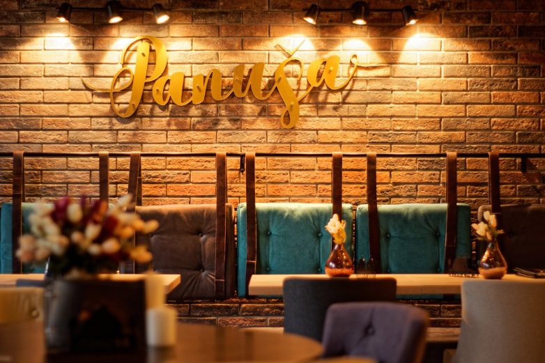 诺维萨德Panuša可丽饼店室内设计丨Modelart Arhitekti-53