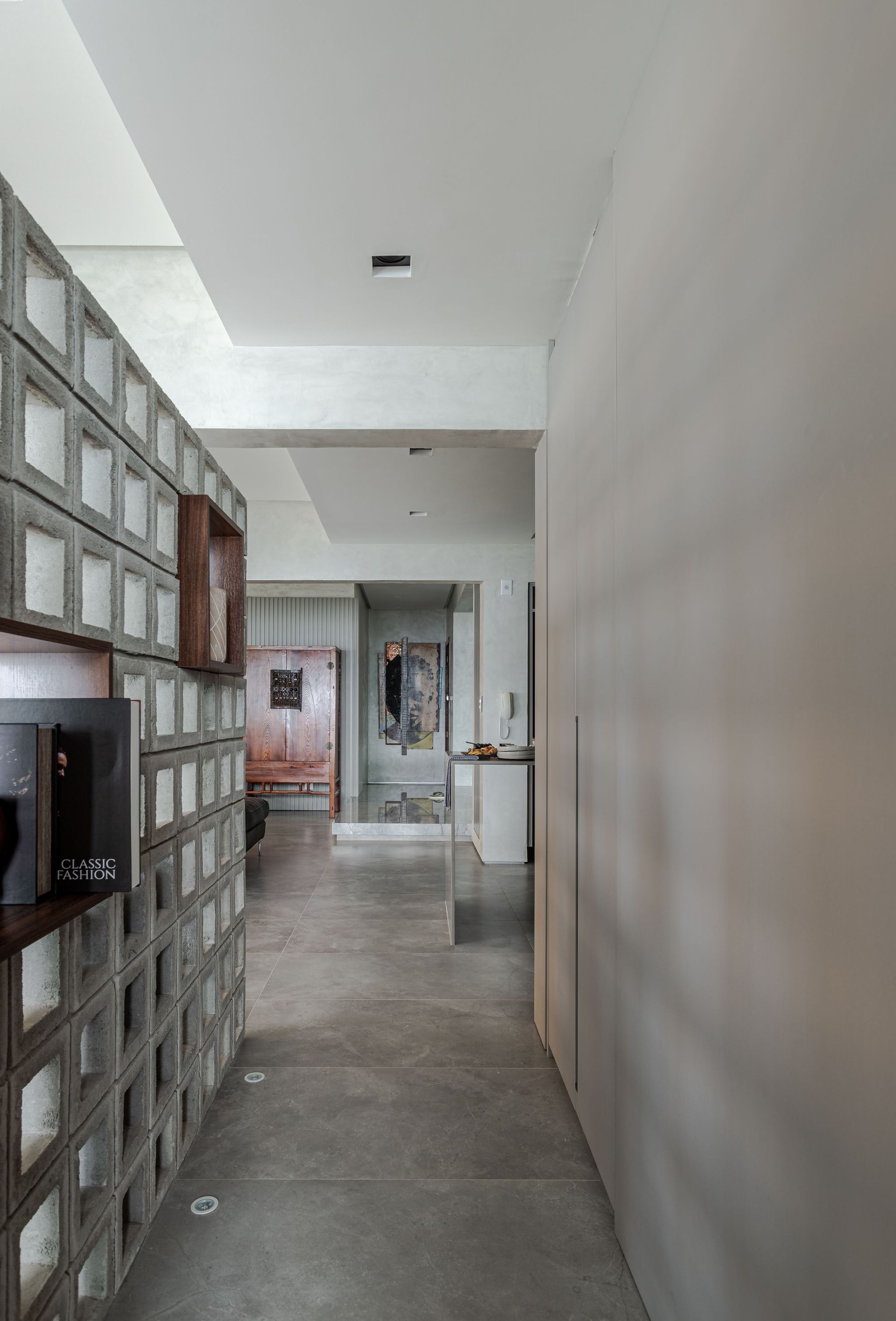 私人混凝土公寓丨巴西丨Paulo Melo e Paulo Andrade-28