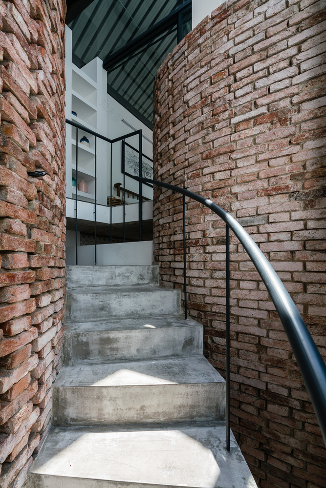 越南热带小院中的“遮阳伞”建筑-42