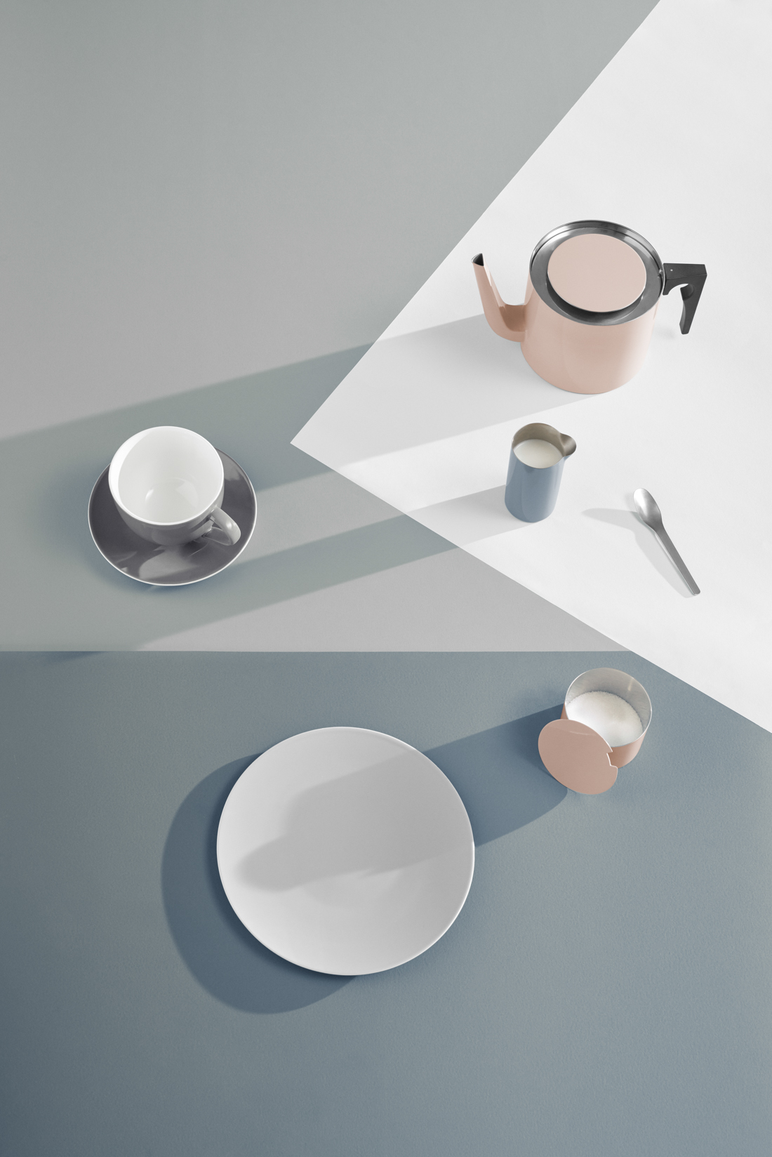 经典 Cylinda 餐具推出海洋主题新色，致敬 Arne Jacobsen 设计精神-16