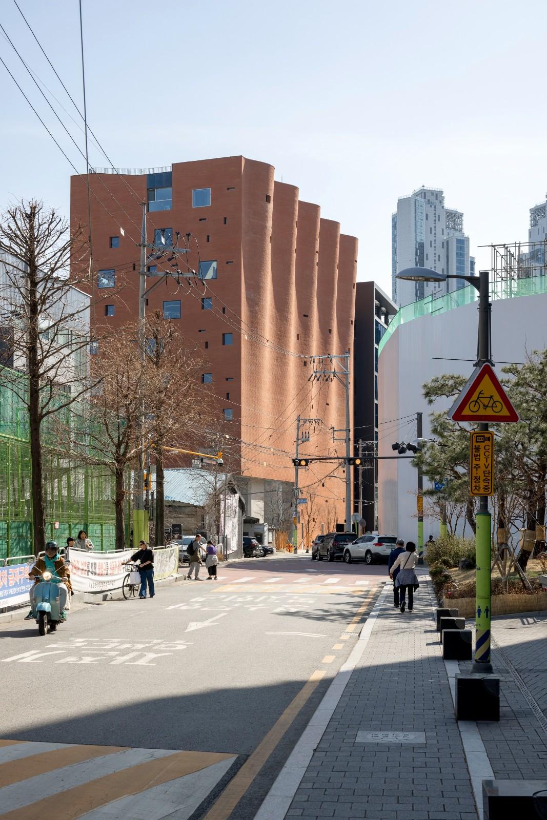 W‐Mission总部丨韩国首尔丨Behet Bondzio Lin Architekten等多家团队-6