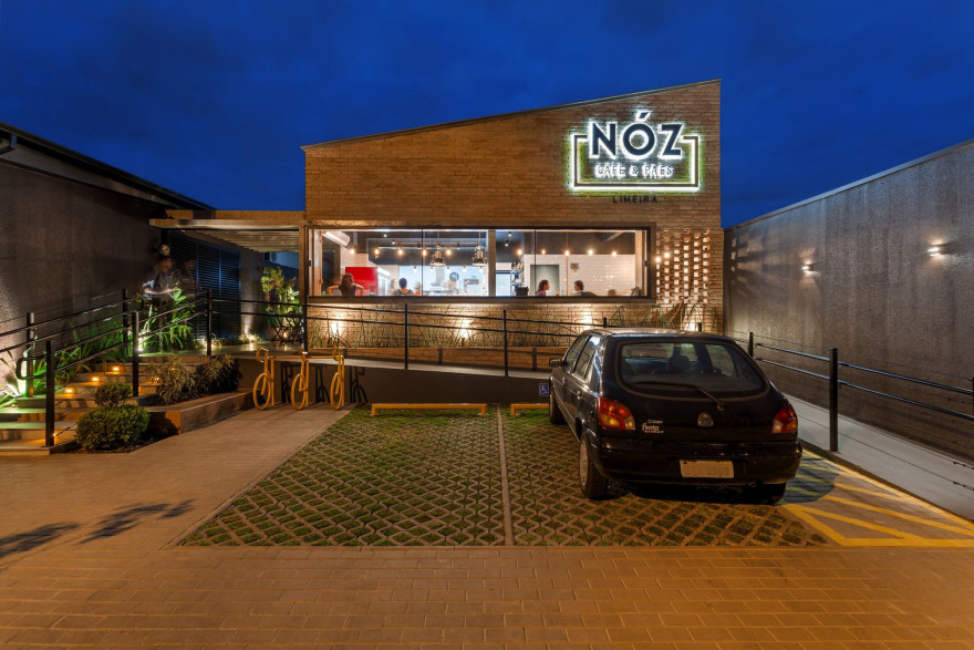 转变之家 | 打造充满人情味的城市面包房-20