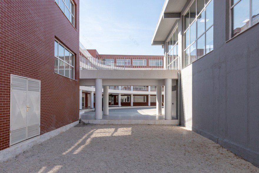 Qazim Turdiu 学校丨阿尔巴尼亚地拉那丨Studioarch4-15