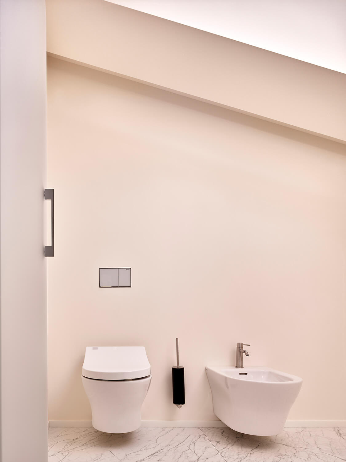 莫斯科色彩鲜艳的现代公寓丨俄罗斯莫斯科丨Well Done Interiors-45