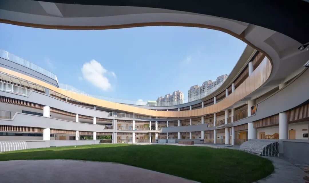 流动空间，循环生长：湖畔幼儿园-6