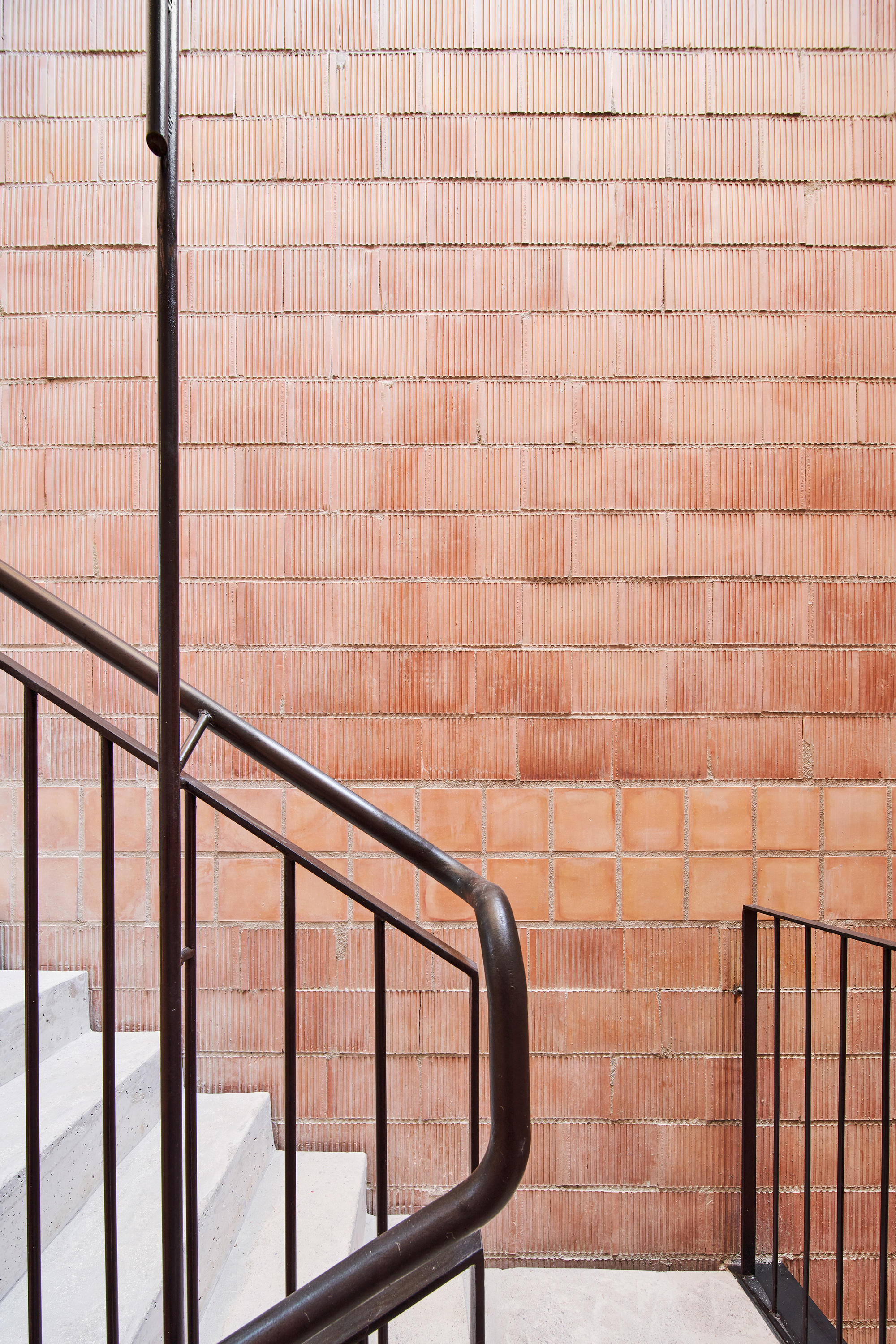 54 套社会住房丨西班牙-54