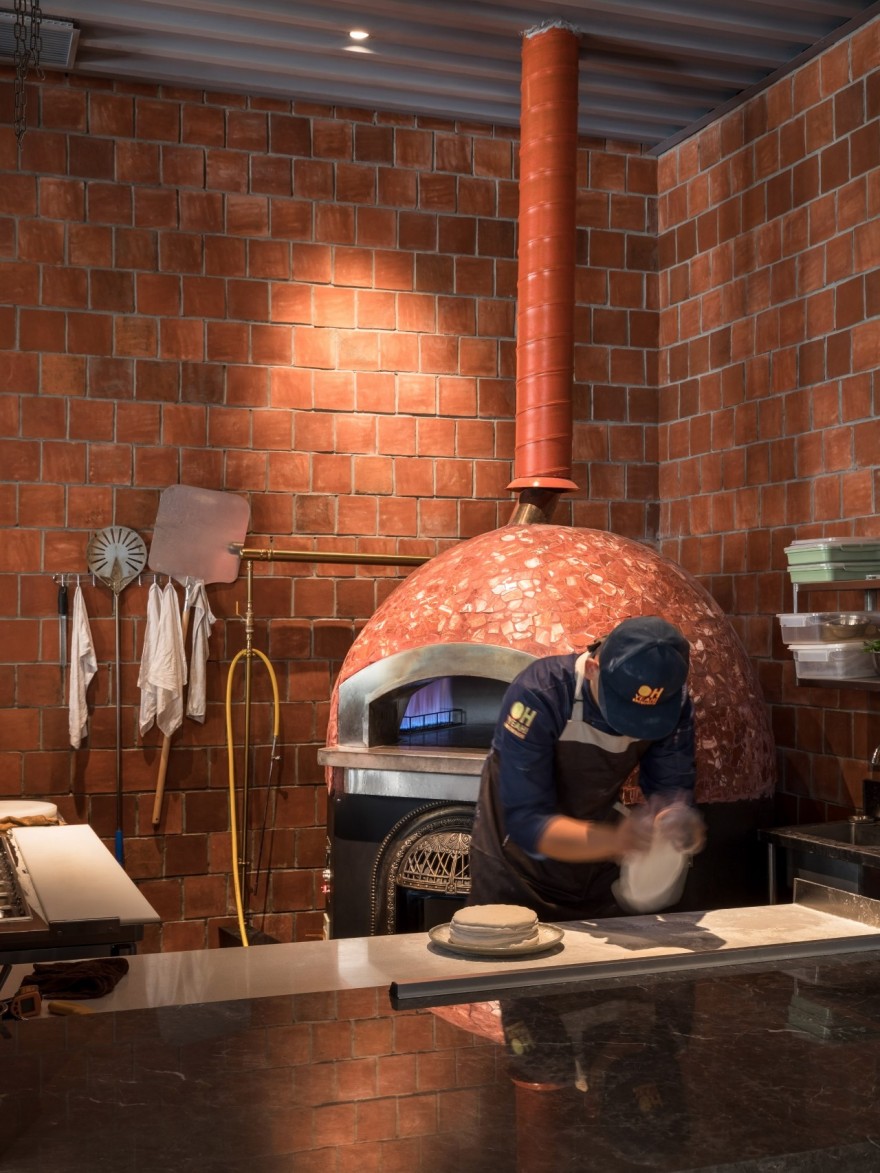 新作 | Oh Yeah 熬夜酒厂北京国贸店-挑战硬朗工业风的精酿啤酒吧-26