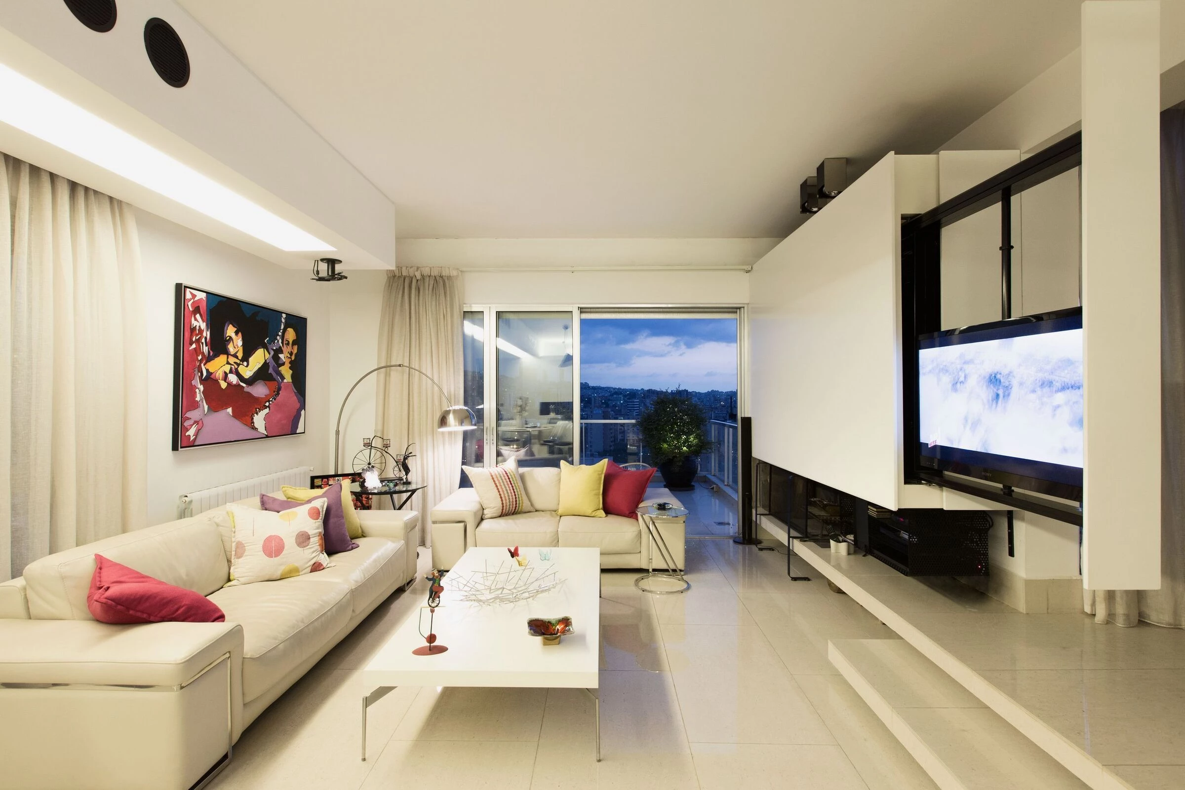 倒置设计,打造绿意盎然的城市公寓-10