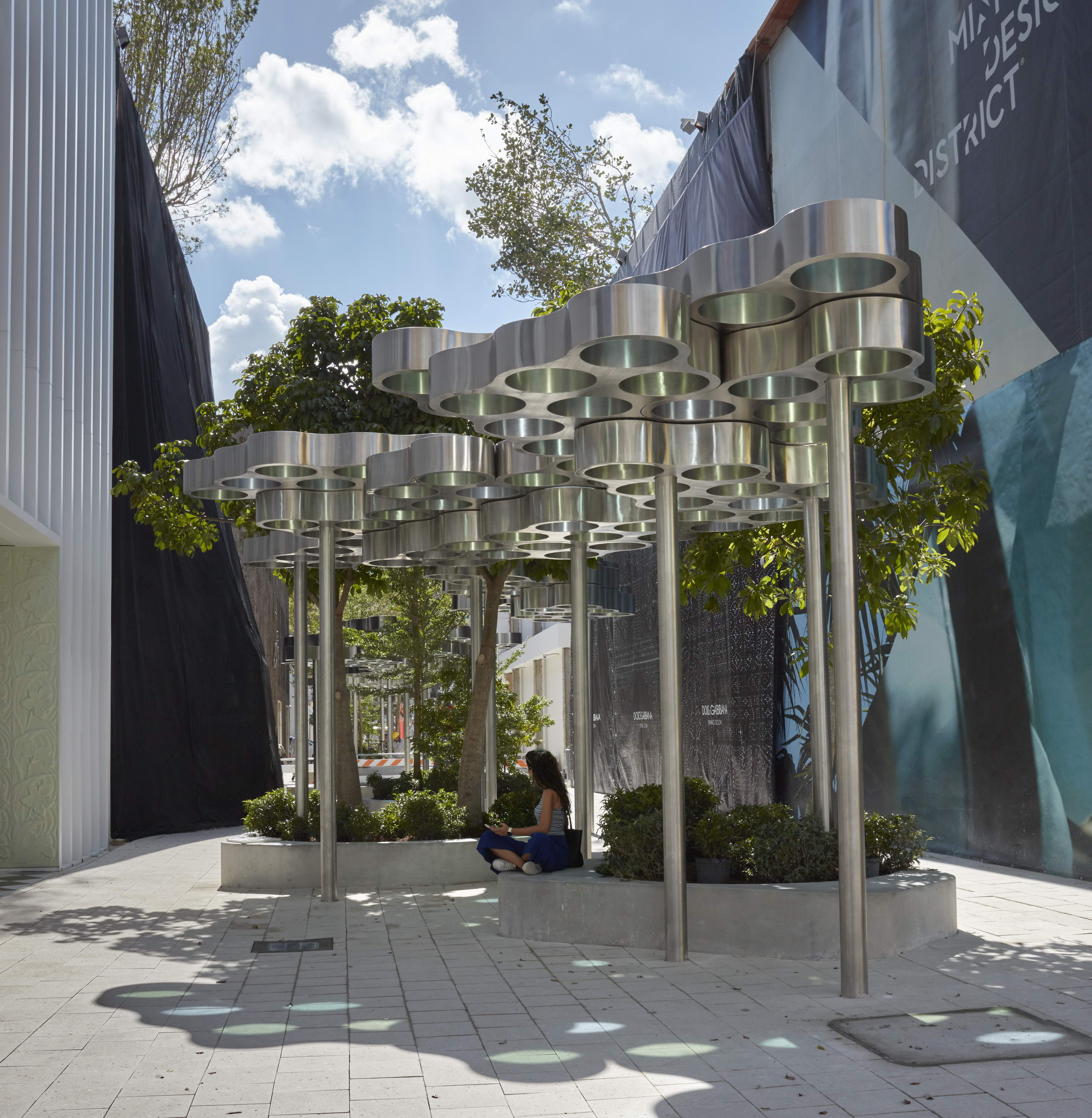 迈阿密“云”雕塑棚架——自然与都市的和谐交融-11