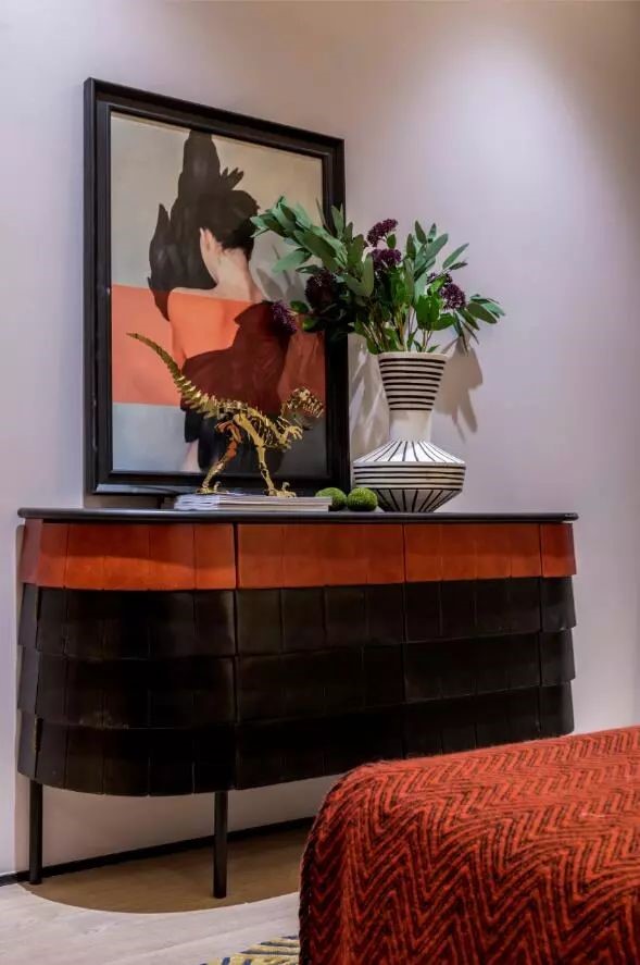 前卫艺术融合自然元素，打造浓烈色彩的现代空间-16