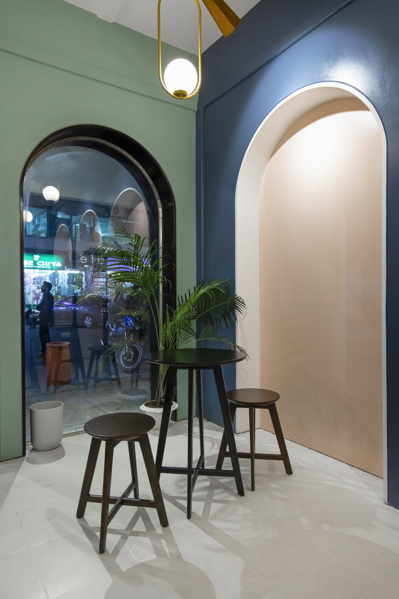 色彩鲜明的当代咖啡馆设计·BLACK Café丨孟加拉国达卡丨VINNO Sthapotto-14